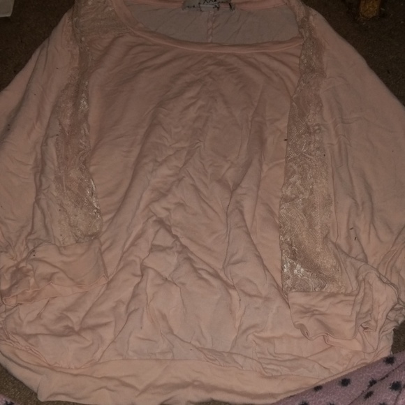 Shirt - Picture 1 of 3